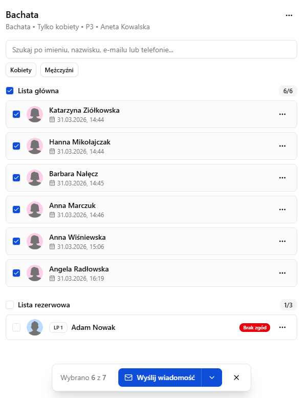 Zaznaczanie osób do wysyłki wiadomości masowej w Baileo